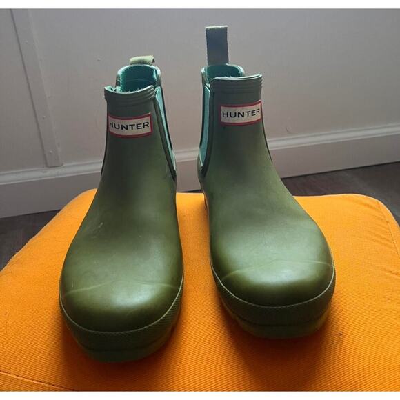 Hunter Original Commando Chelsea Rain Boot Women. Size 7. Utility green. - Picture 2 of 4
